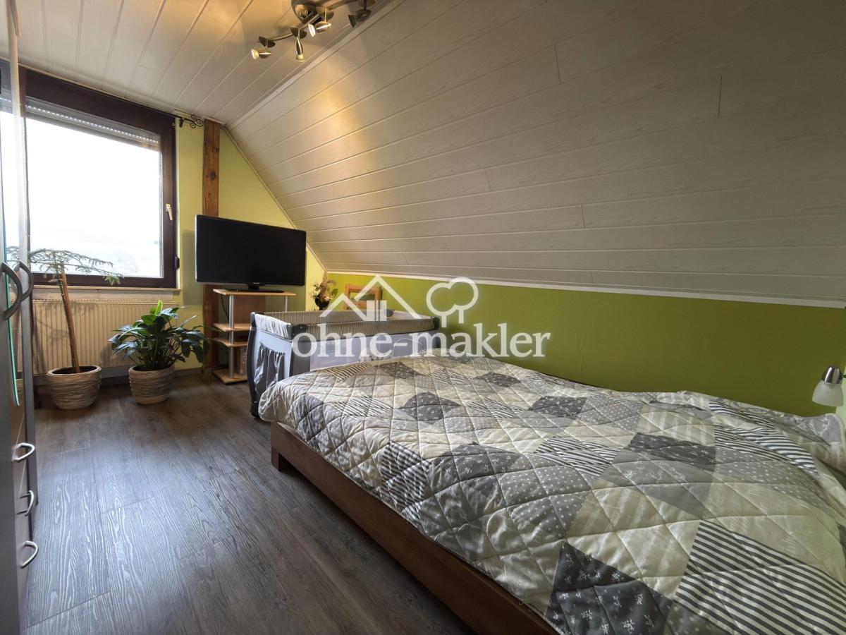 Schlafzimmer im DG