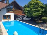 Gartenansicht mit Pool
