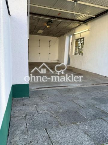 Zufahrt und Garage