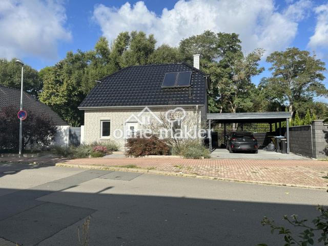Haus Vorderansicht