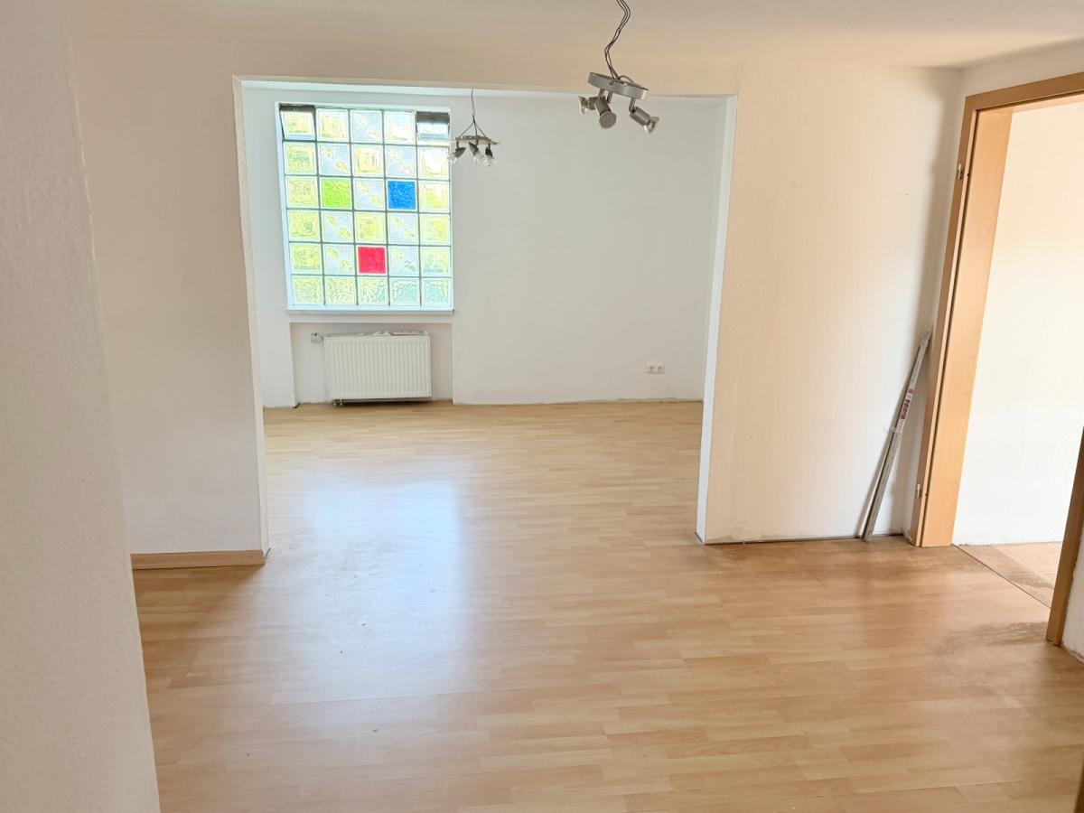 Wohn-/Esszimmer (Einliegerwohnung)
