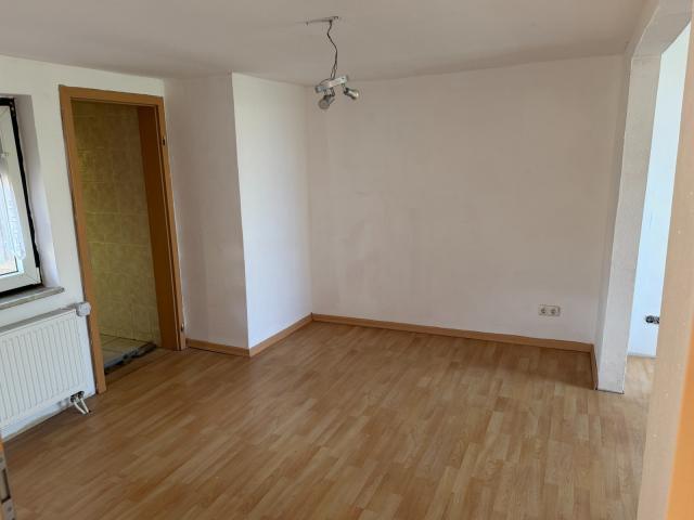 Wohn-/Esszimmer (Einliegerwohnung)