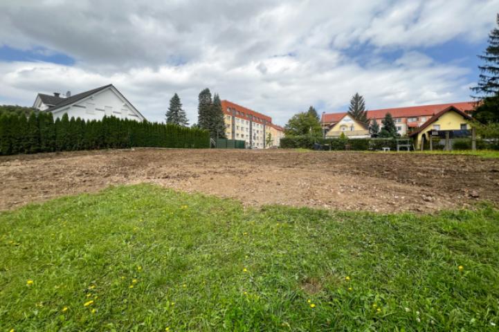 Nachbarbebauung zur Linken