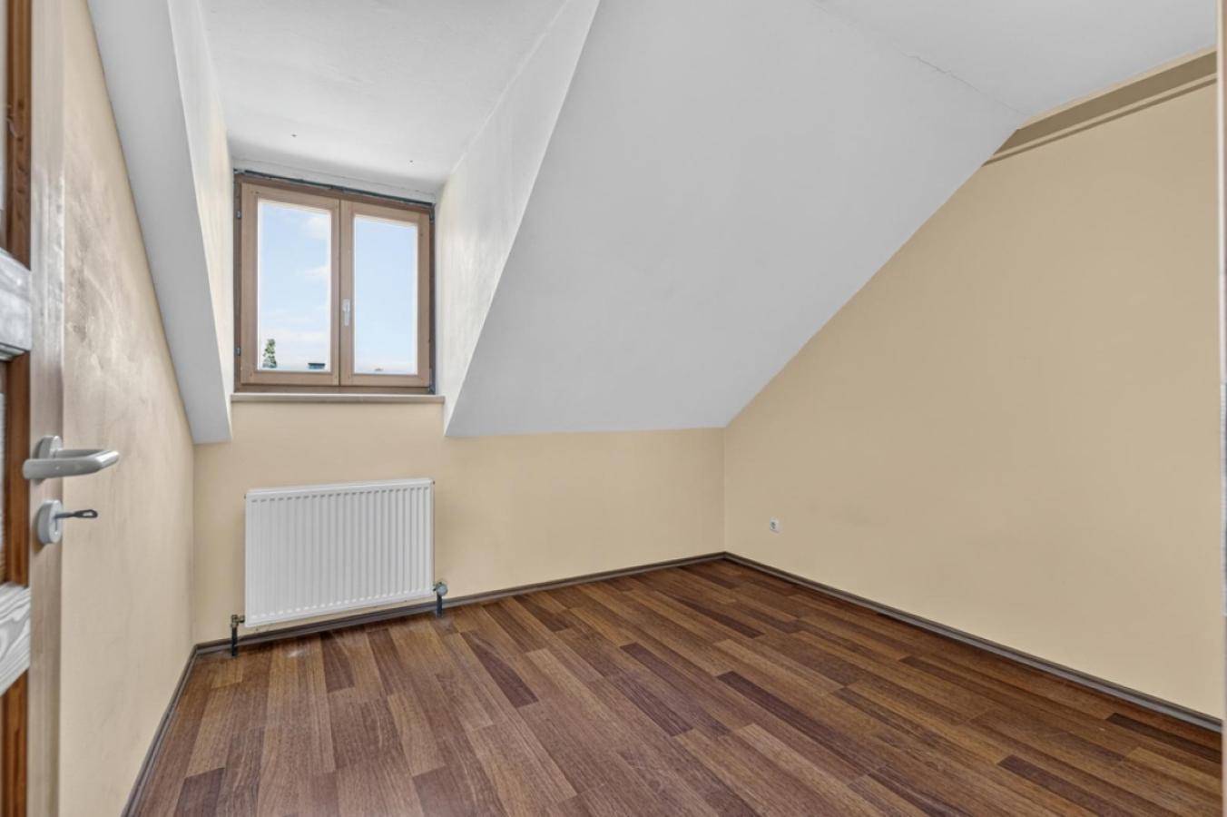 Schlafzimmer im DG