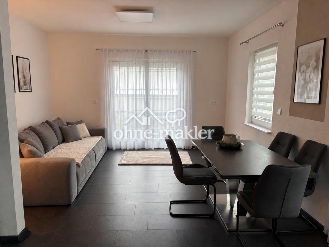 Wohnzimmer 1 OG