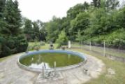 Swimmingpool im Garten