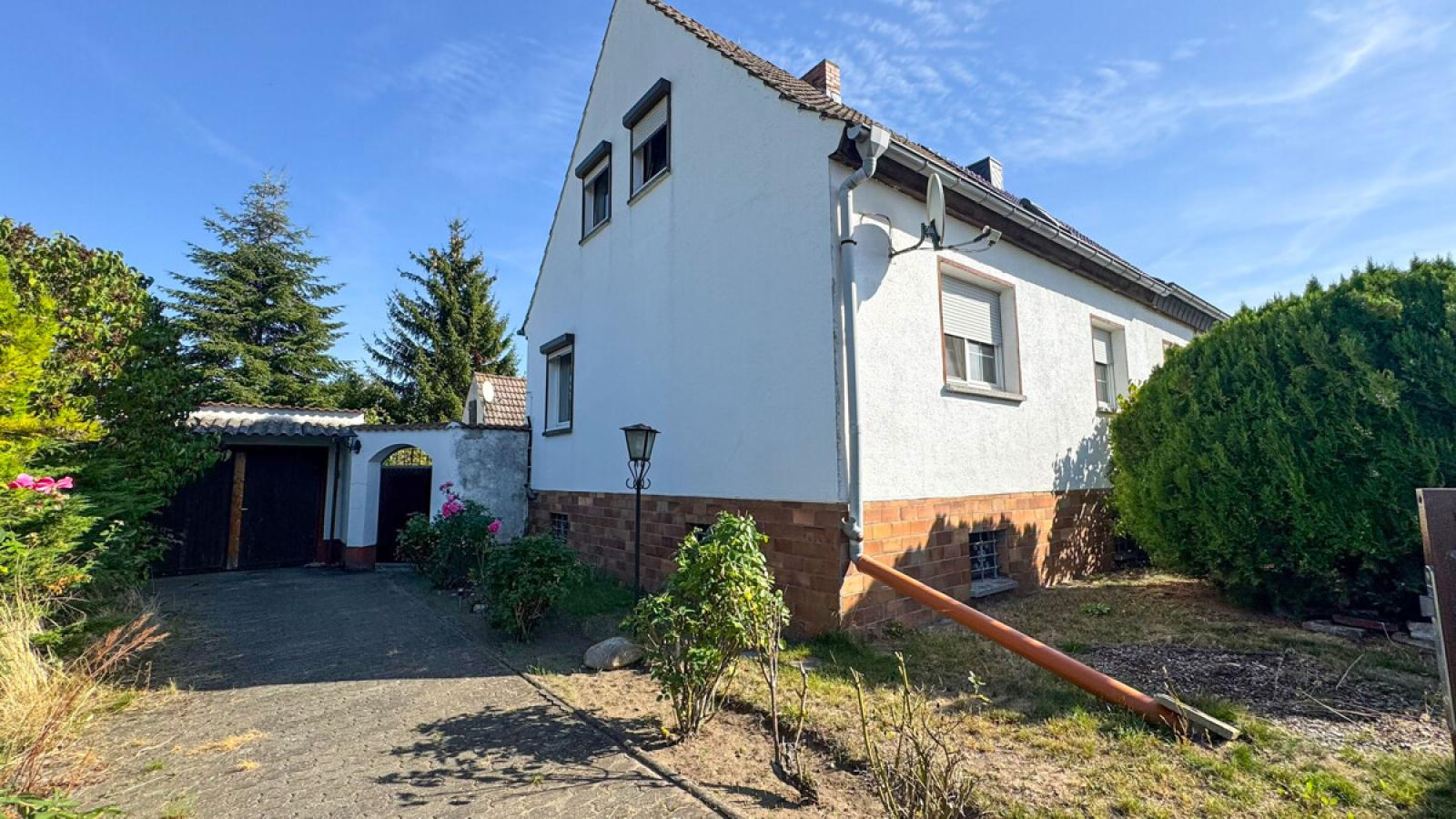 Straßenansicht