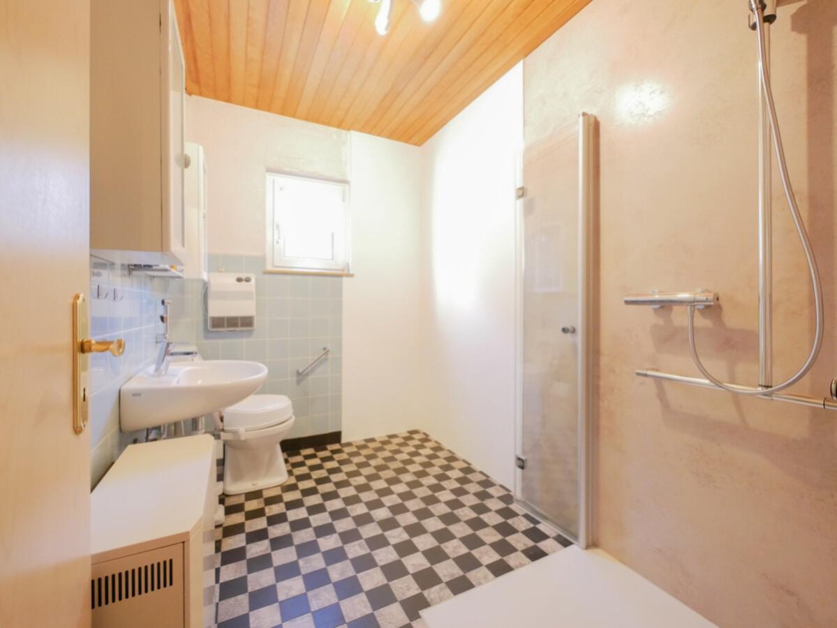 Badezimmer - Erdgeschoss