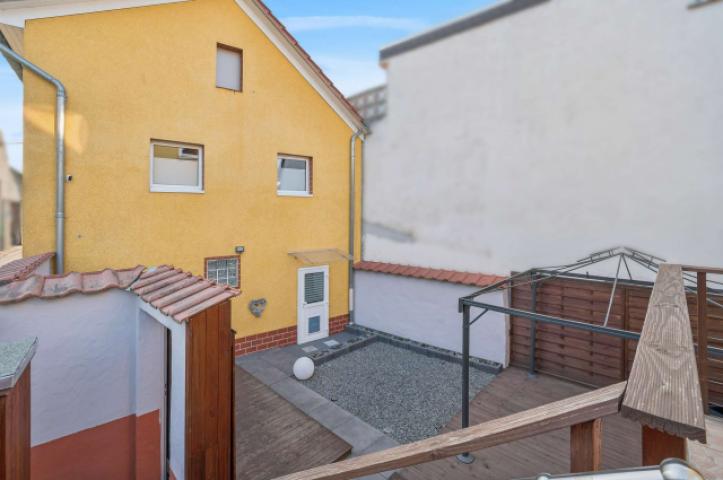 Innenhof mit Blick auf Haus 1