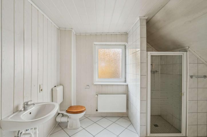 Bad Haus 2