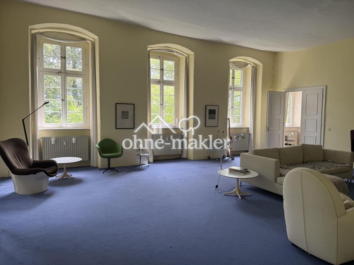 Großer Wohnraum OG