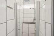 Dusche Hauptwohnung