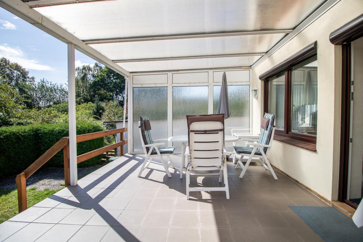 überdachte Terrasse