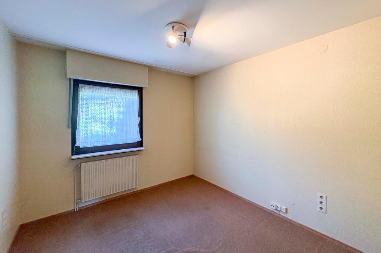 Büro EG