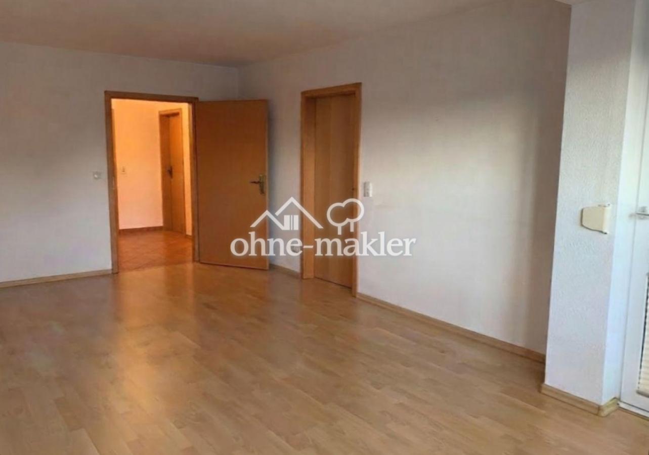 Wohnzimmer Richtung Flur-Küche