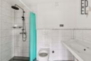 Badezimmer EG
