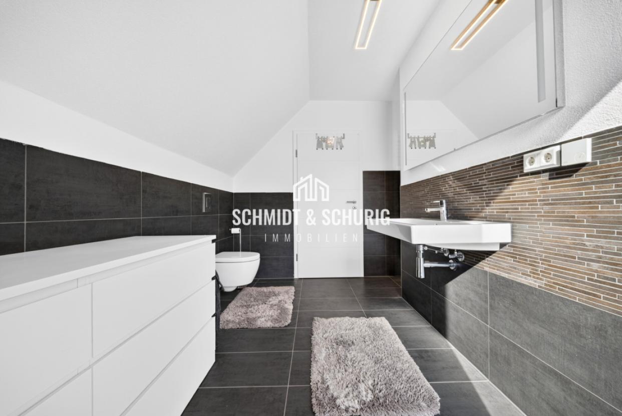 Badezimmer / Obergeschoss