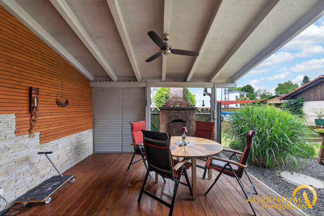 Überdachte Terrasse
