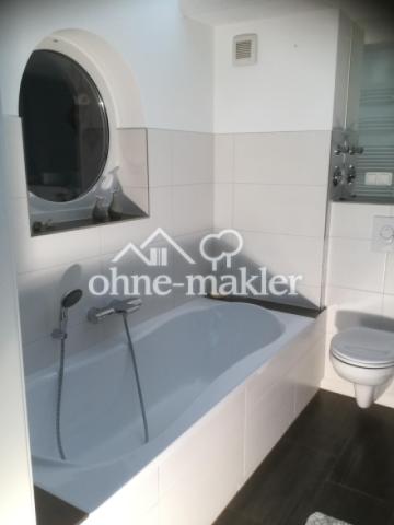 Großzügige (Partner-)Badewanne