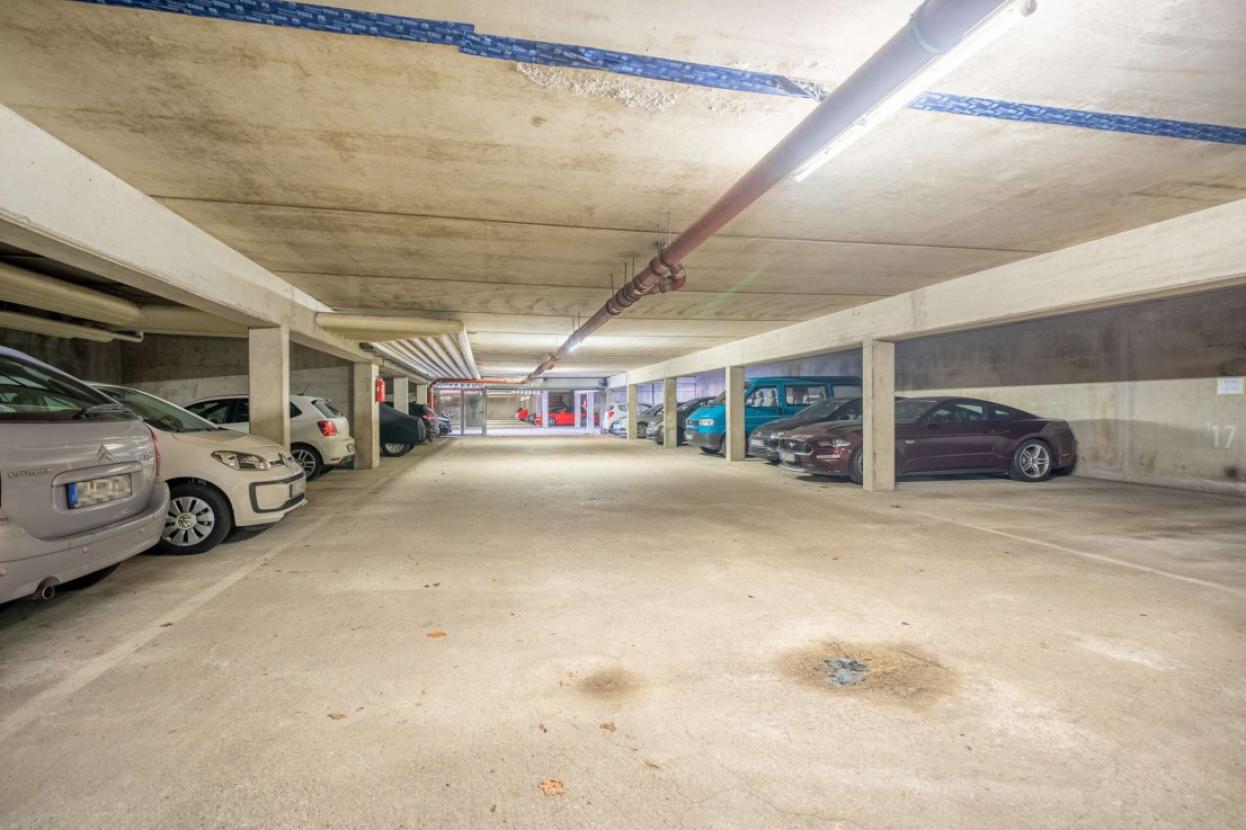 Tiefgaragenstellplatz