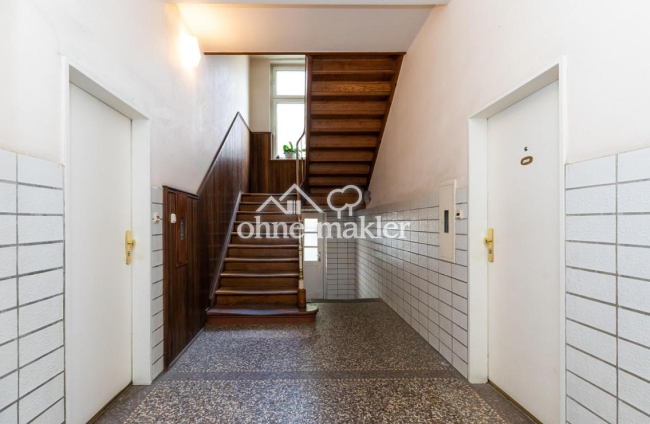Hauseingang/Treppenhaus