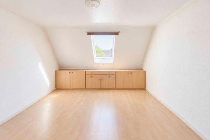 Schlafzimmer 2- 1OG