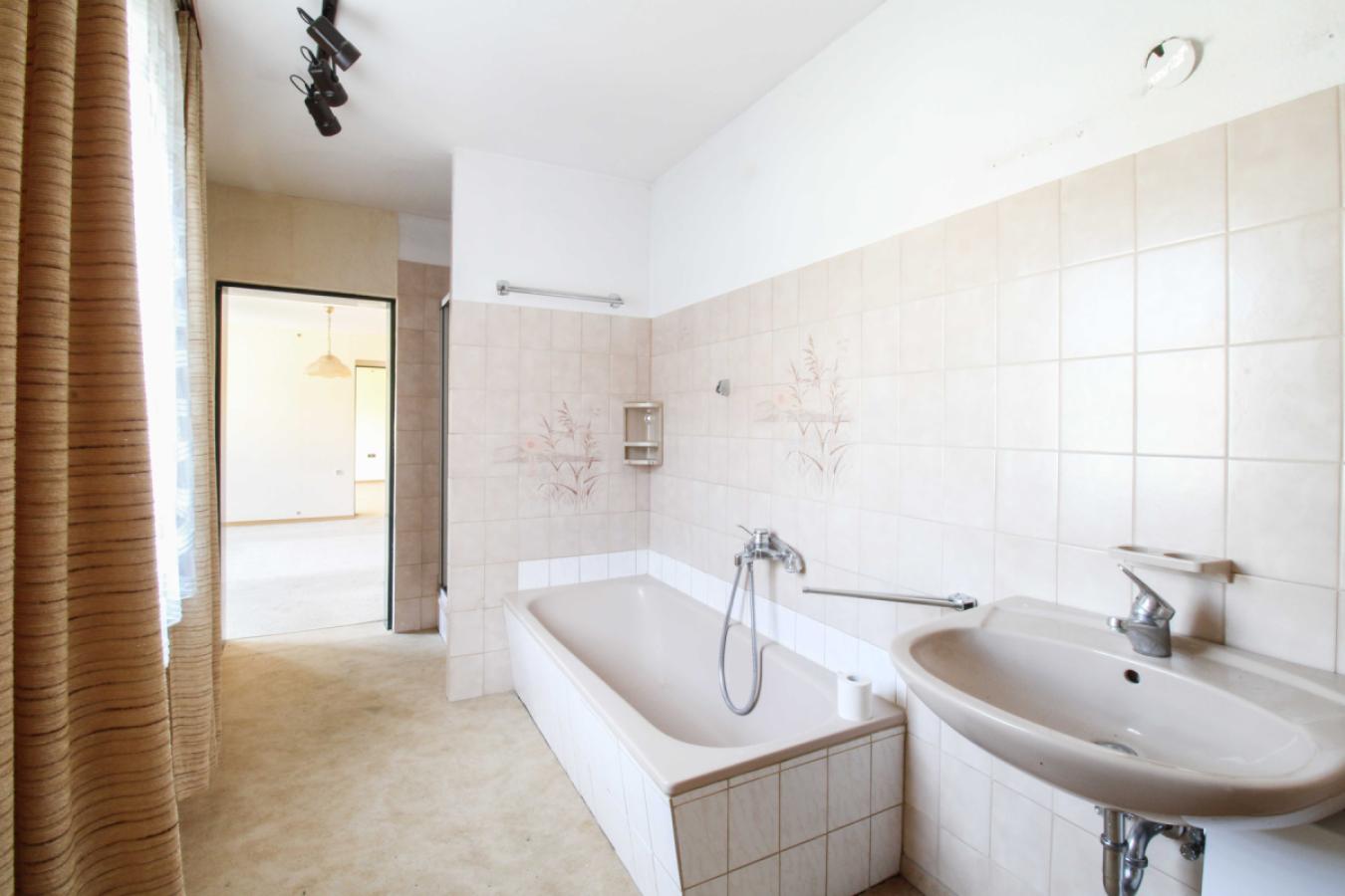 Badezimmer OG (WE2)