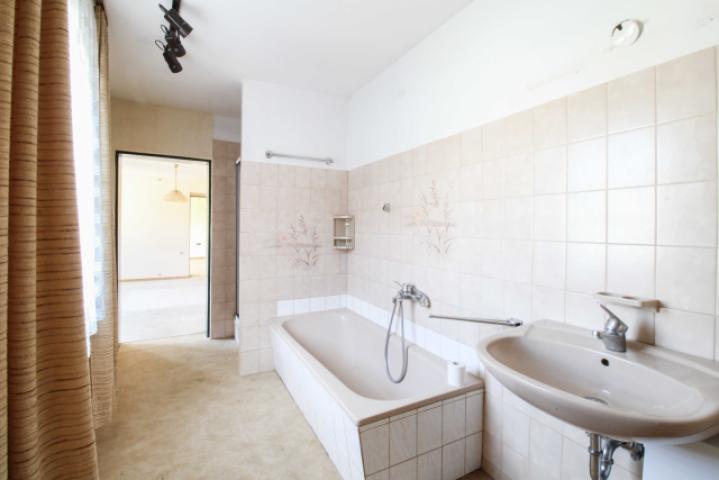 Badezimmer OG (WE2)