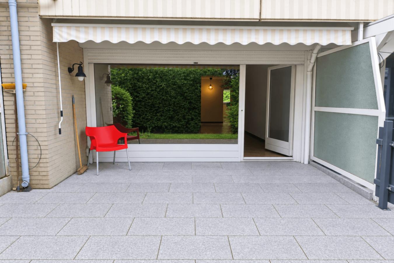 Terrasse von Außen2