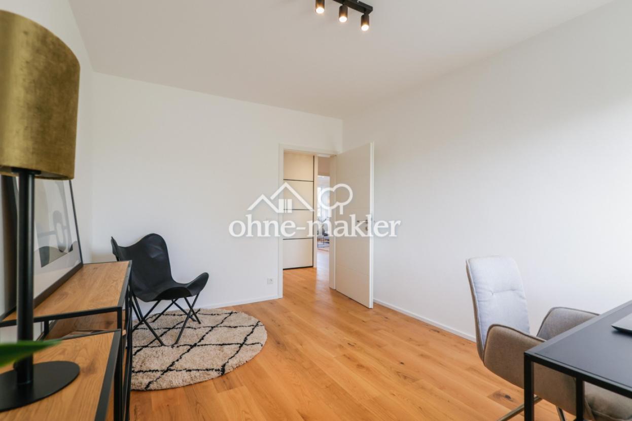 Büro/Arbeitszimmer
