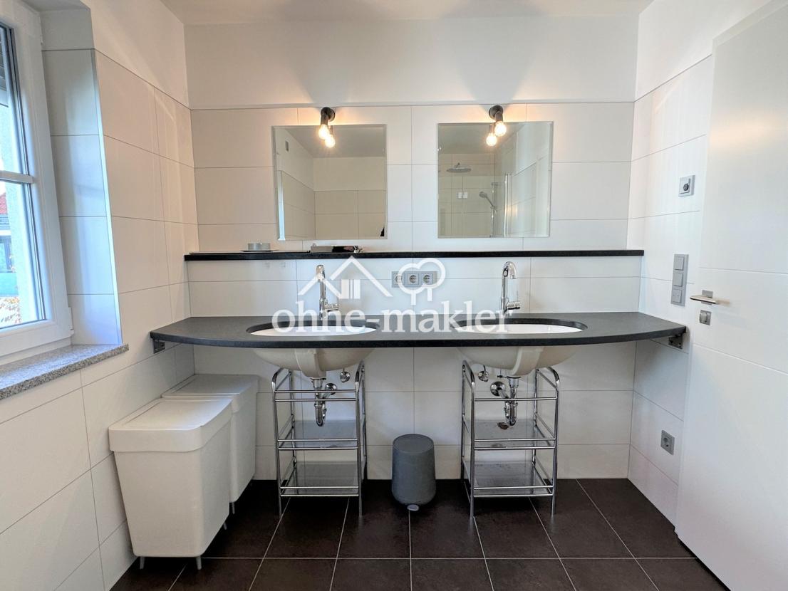 I.OG Badezimmer