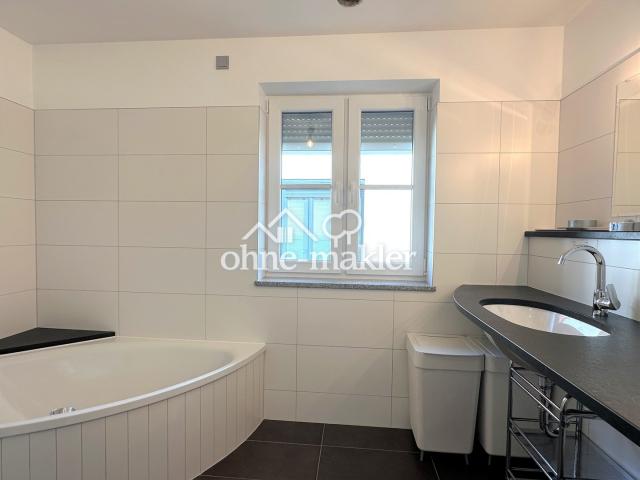 I.OG Badezimmer