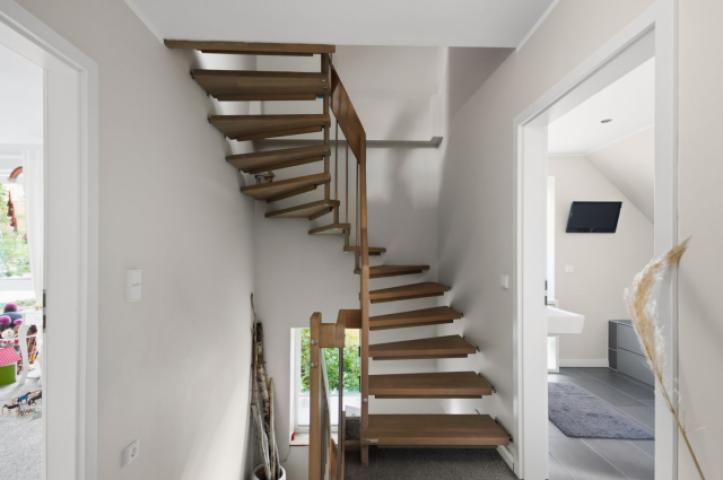 Treppe zum DG