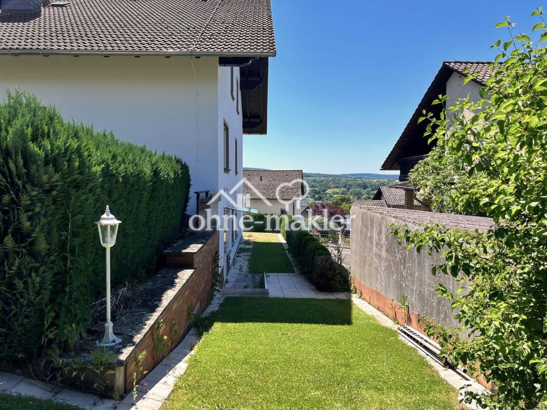 Garten + Waschküchenausgang