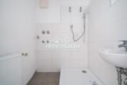 Modernes Badezimmer