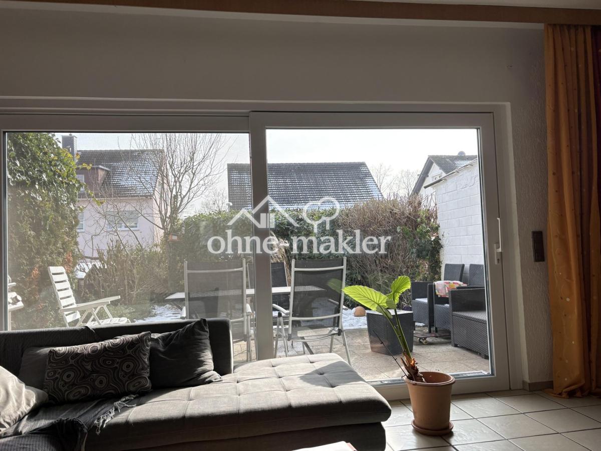 Blick in den winterl Garten