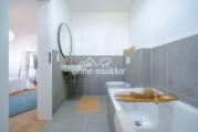 1. OG Ensuite-Bad mit Wanne