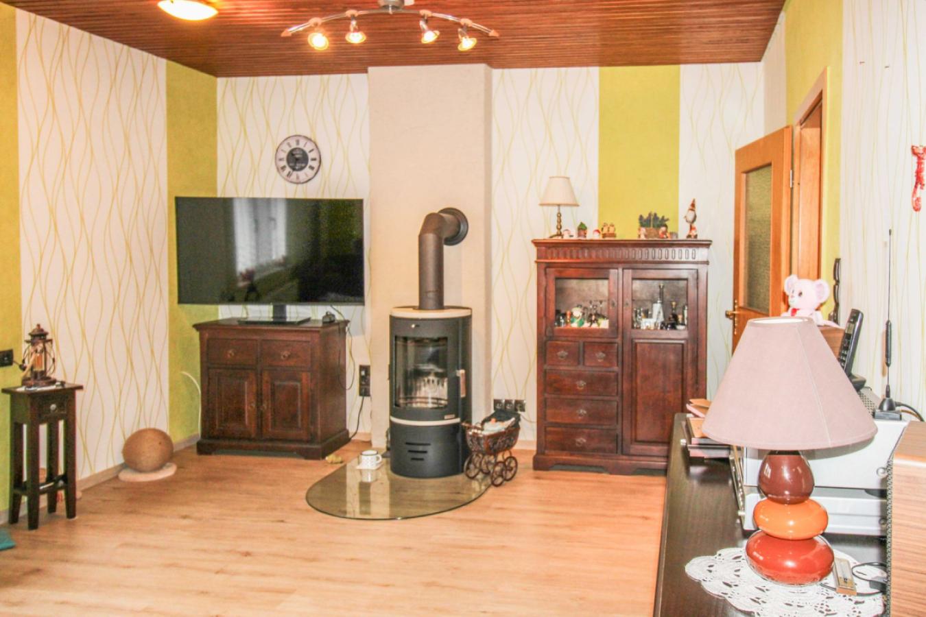 Wohnzimmer_EG_Kamin
