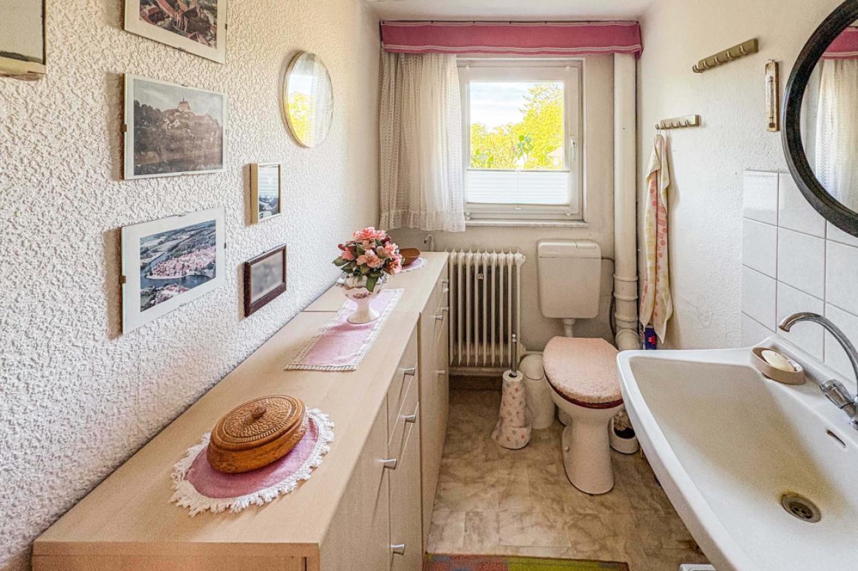 Badezimmer 1.OG