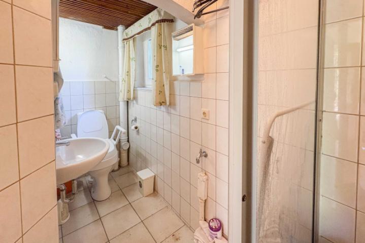 Gäste WC mit Dusche