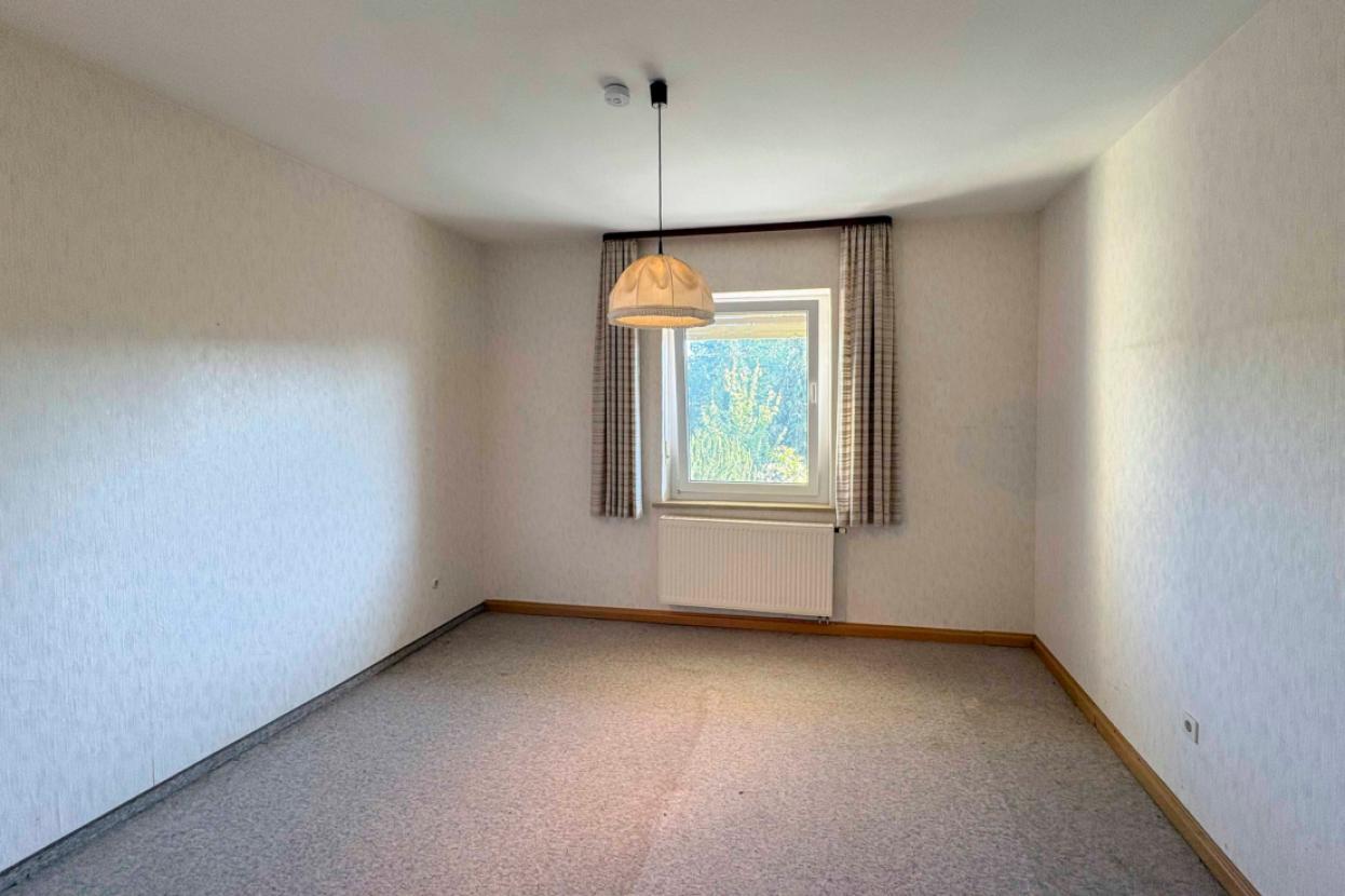 Schlafzimmer UG
