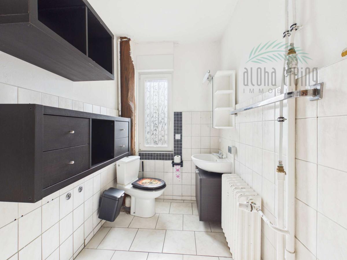 Badezimmer (EG)