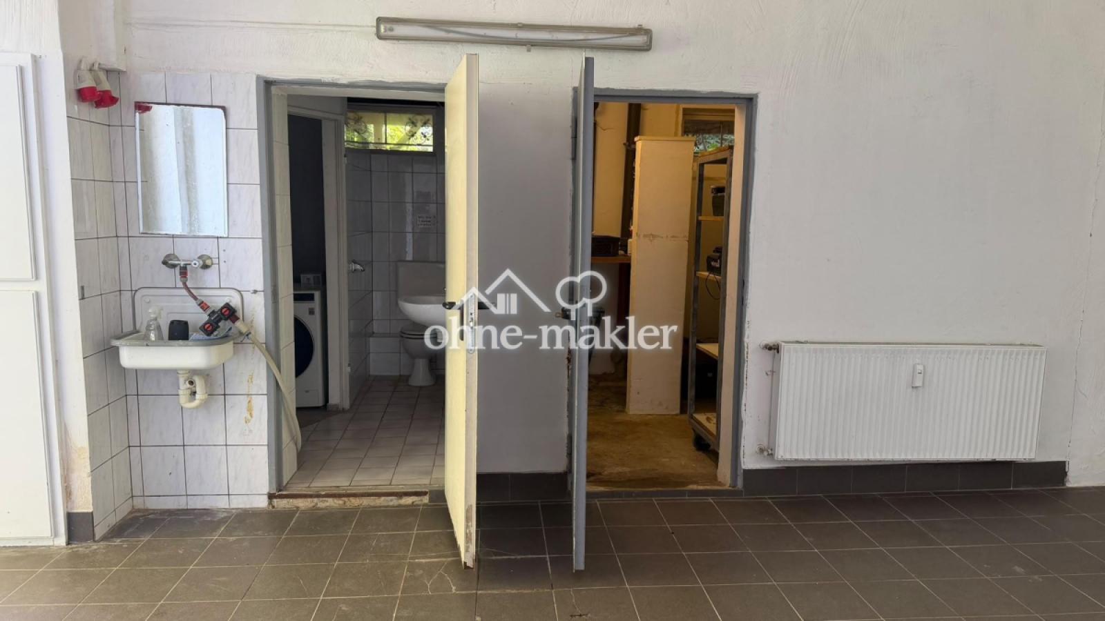 WC und Heizungsraum im EG
