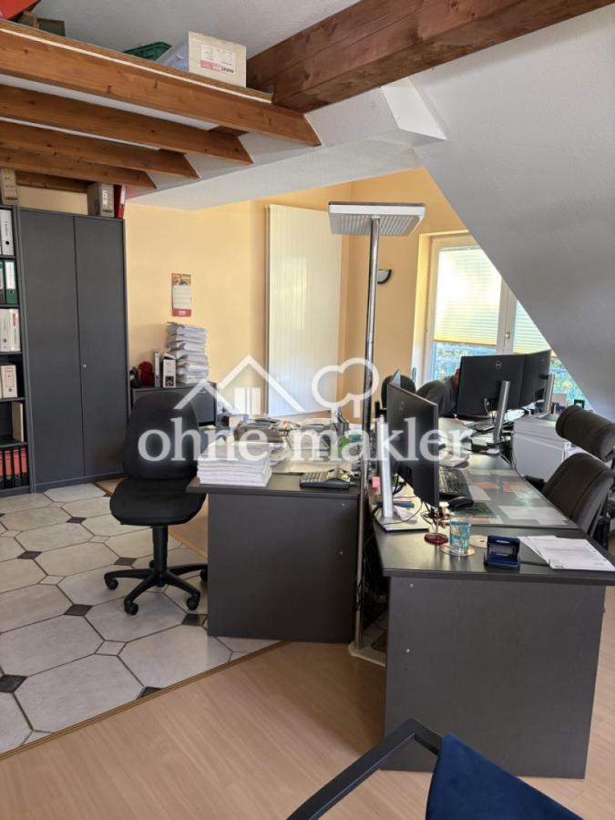 Dachgeschoss derzeit Büro