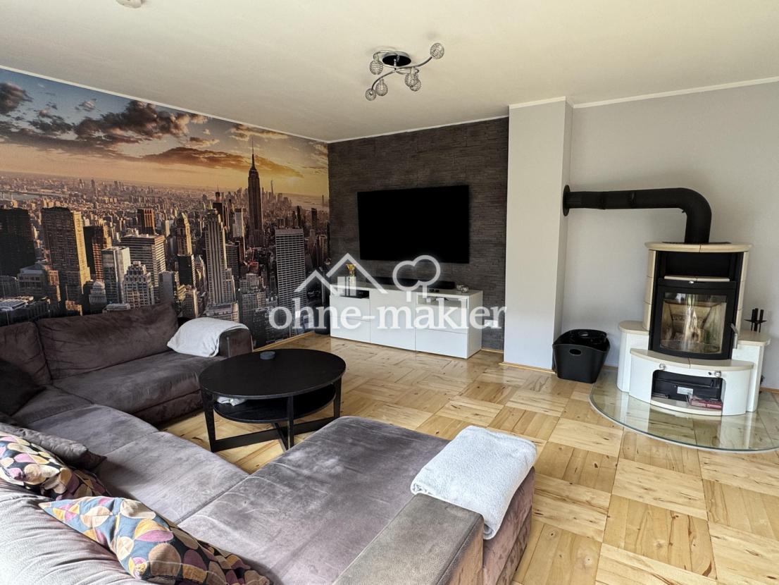 Wohnzimmer mit Kamin