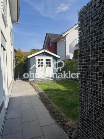 Blick Richtung Gartenhütte