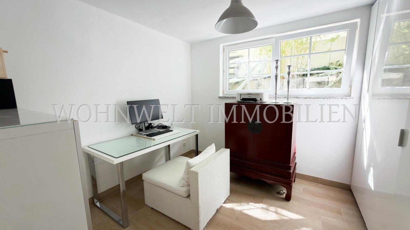 Büro UG