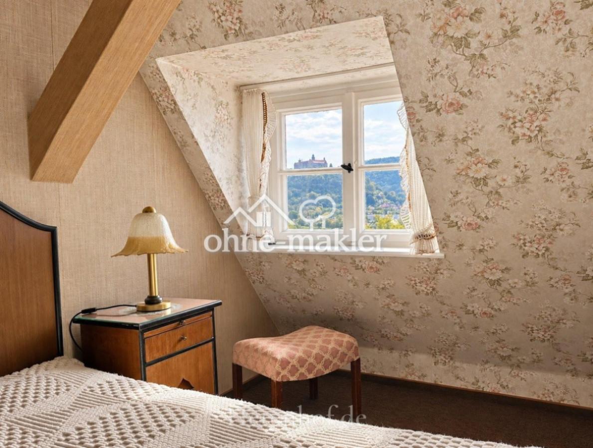 Gästezimmer mit Burgblick