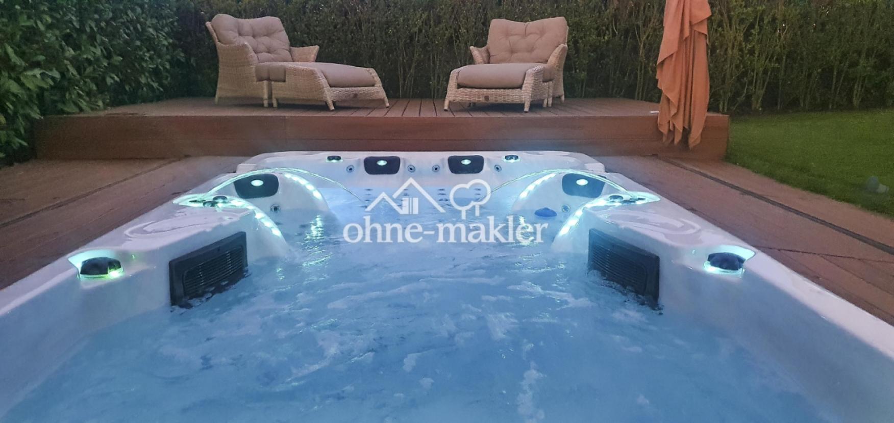 Outdoor-Swim-Spa