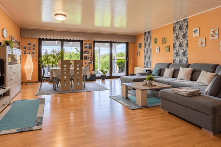 Wohnzimmer UG